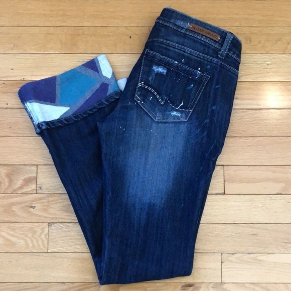 🔴 2 for $25 Almost Famous Capri jeans with paint splatter size 3 - Picture 5 of 10